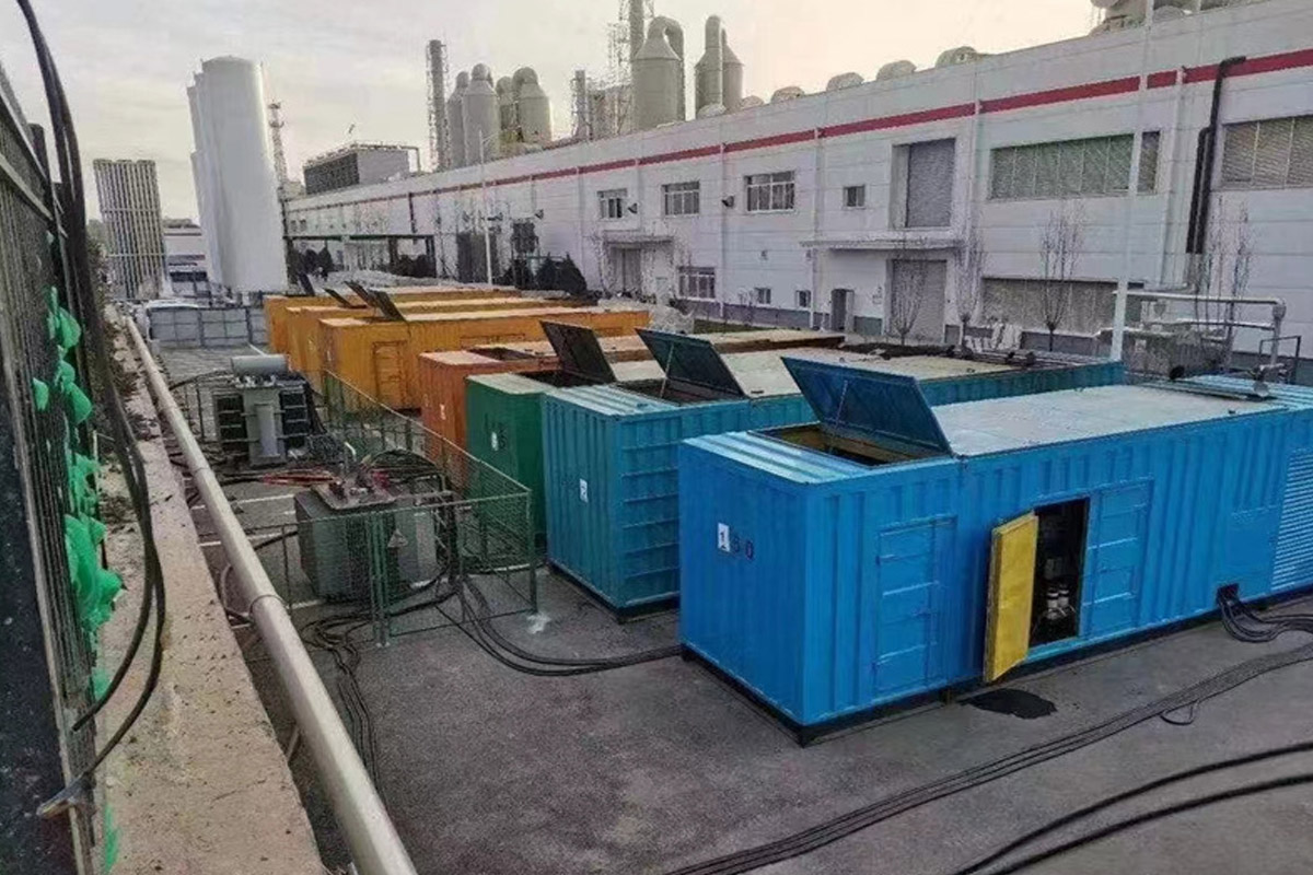 成华发电机租赁施工现场